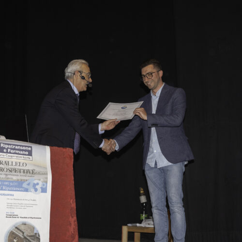 Consegna Diploma Ambasciatore 43° Parallelo a Michele Straccia